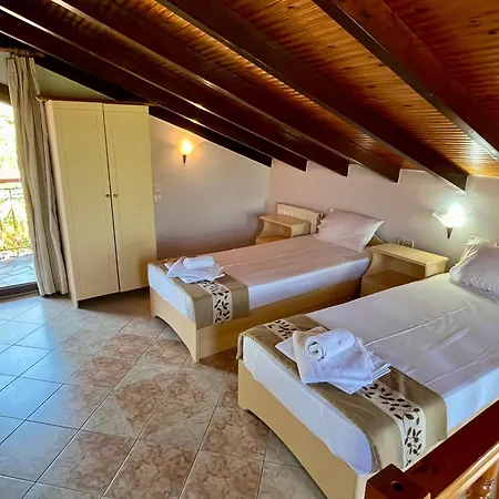 Oneiro Zois Aparthotel 2*