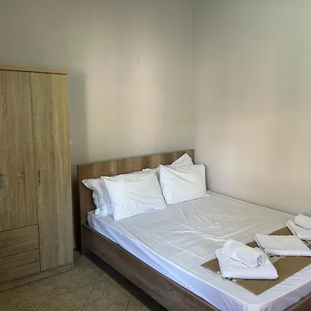 Oneiro Zois 프리노스