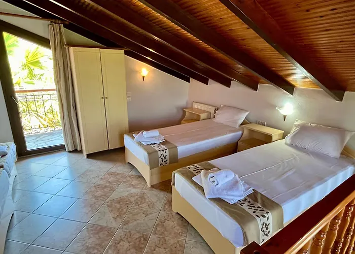 Oneiro Zois Aparthotel 3*