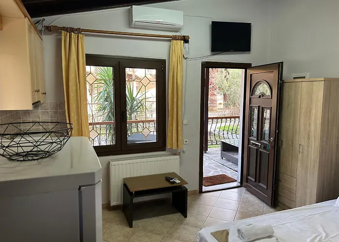 Oneiro Zois Aparthotel